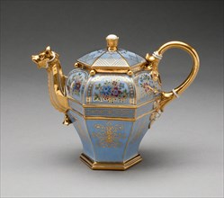 Teapot, Sèvres, 1832/35.