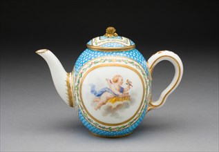 Teapot (from a tea service), Sèvres, 1770.