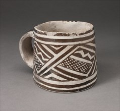 Mug with Interlocking Geometric Pattern with Zigzag Motifs and Crosshatching, 1100/1275.