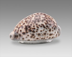 Snuff Box, 1791/1814. Made from a shell.