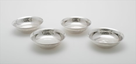 Four Matching Dishes, 1828/50.