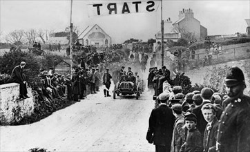 Wolseley at the start of the Gordon Bennett eliminating trials, Isle of Man, 1905. Creator: Unknown.