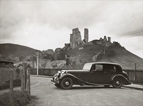 1938 Daimler 4.5 litre saloon at Corfe Castle, Dorset. Creator: Unknown.