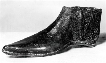 Girl's Shoe, England, 15th century.
