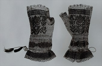 Pair of Mittens, England, c. 1850.