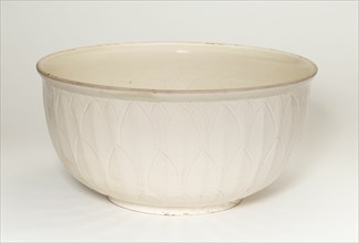 Large Bowl with Lotus Scrolls (interior) and Overlapping Petals (exterior), Northern Song dynasty (960-1127), early 12th century.