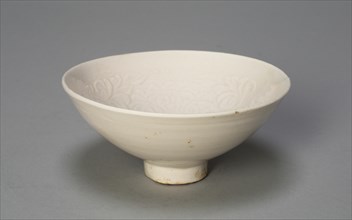 Conical Bowl with Peonies and Leaves, Song dynasty (960-1279).