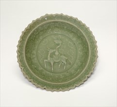 Foliate Dish with Crane and Deer Amid Clouds, Yuan dynasty (1279-1368), late 13th century.
