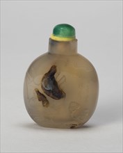 Snuff Bottle with Scholar and Assistant on Rocky Promontory, Qing dynasty (1644-1911), 1750-1800.