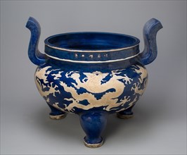 Censer with Dragons amid Stylized Clouds, Ming dynasty (1368-1644), Jiajing reign mark and period (1522-1566).