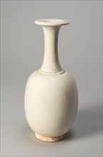Bottle, Tang dynasty (A.D. 618-907), 8th century.