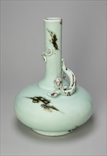 Long-Necked Vase with Encircling Dragon, Qing dynasty (1644-1911), Qianlong reign mark and period (1736-1795).