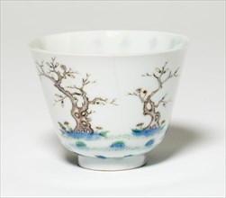 Cup with Orchid Tree, Qing dynasty (1644-1911), Kangxi reign mark and period (1662-1722).