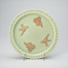 Scalloped-Rim Dish with Cranes and Clouds, Yuan dynasty (1279-1368).