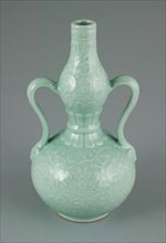 Double-Gourd Vase with Incurved Loop Handles, Qing dynasty (1644-1911), Yongzheng period (1723-1735).