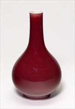 Red-Glazed Bottle Vase, Qing dynasty (1644-1911), Yongzheng period (1723-1735).