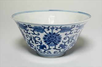Bowl with Floral Scrolls, Qing dynasty (1644-1911), Guangxu reign mark and period (1875-1908).