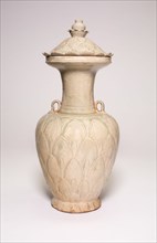 Covered Vase with Lotus Petals Decoration, Northern Song dynasty (960-1127), late 10th/early 11th century.
