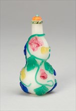 Gourd-Shaped Snuff Bottle with Trailing Vines and Gourds, Qing dynasty (1644-1911), 1780-1880.