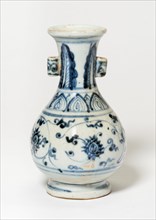 Vase with Loop Handles, Ming dynasty (1368-1644), 15th century.