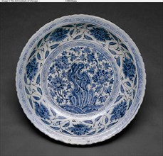 Large Foliate Dish with Garden Rock and Plants, Ming dynasty (1368-1644), late 15th/early 16th century.