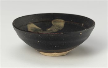Bowl with Zigzag Strokes, Southern Song (1127-1279) or Yuan dynasty (1271-1368), 12th/14th century.