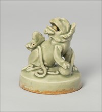 Lid with Lion-Dog, probably for Incense Burner, Northern Song dynasty (960-1127), c. 12th century.