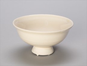 Stem Bowl, Jin (1115-1234) or Yuan dynasty (1279-1368), 13th/14th century.