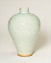 Bottle Vase (Meiping) with Stylized Spirals, Song dynasty (960-1279), 12th/13th century.