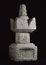 Buddhist Tower in Form of a Pagoda (Hokyointo), 13th century.