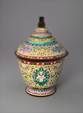 Bencharong (Five-Colored) Ware Jar with Tiered Cover, 18th/19th century.