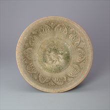 Sawankhalok Ware Stem Bowl with Incised Lotus Petal Design, 15th century.