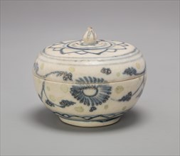Covered Box with Lotus Bud Knob and Lotus Flower Motif on Lid, 15th century.