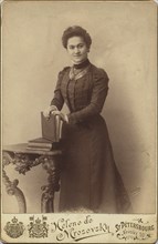 Pianist and composer Leokadiya Alexandrovna Kashperova (1872-1940), c. 1900. Creator: Photo studio Helene Mrosowski.