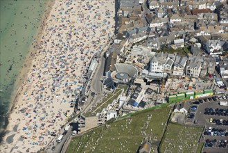 The Tate St Ives Art Gallery and Porthmeor Beach, St Ives, Cornwall, 2016. Creator: Damian Grady.