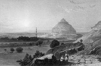 'The Fortress of Dowlutabad', 1834. Creator: William Purser.