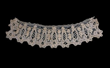 Collar or Cuff (Fragment), Brussels, 1860s. Creator: Unknown.