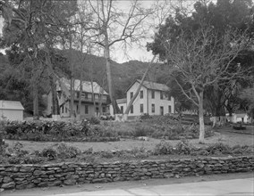 Administration building, Hot Springs federal shelter, California, 1936. Creator: Dorothea Lange.