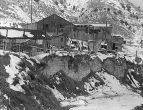 Blue Blaze mine, coal town, company houses, Consumers, near Price, Utah, 1936. Creator: Dorothea Lange.
