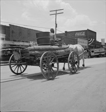 Transportation in the South, Alabama, 1936. Creator: Dorothea Lange.