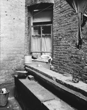 Tenement dwelling of Mr. and Mrs. Jacob Solomon, New York City, 193 Creator: Dorothea Lange.
