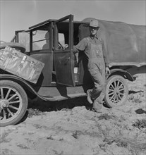 Ex-tenant farmer from Texas, came to work in the fruit..., Coachella Valley, California, 1937. Creator: Dorothea Lange.