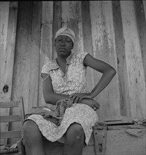 Wife of Mississippi sharecropper, 1937. Creator: Dorothea Lange.
