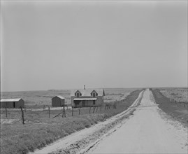 Abandoned tenant home, Hall County, Texas, 1937. Creator: Dorothea Lange.