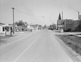 Main street of Nyssa, Oregon, on Saturday afternoon, 1939. Creator: Dorothea Lange.