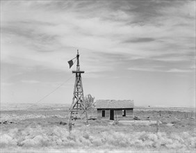 Deserted dryland farm in the Columbia Basin, south of Quincy, Grant County, Washington, 1939. Creator: Dorothea Lange.