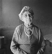 Soper grandmother, who lives with family, FSA borrower, Willow Creek area, Oregon, 1939. Creator: Dorothea Lange.