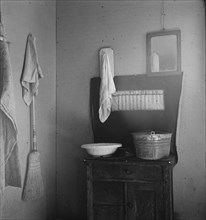 Another corner of Soper kitchen, Willow Creek area, Malheur County, Oregon, 1939. Creator: Dorothea Lange.