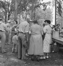 California Day, a picnic in town park on the Rogue River, Grants Pass, Oregon, 1939. Creator: Dorothea Lange.