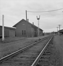 Western Washington, Grays Harbor County, Elma. Railroad station of western Washington town.
